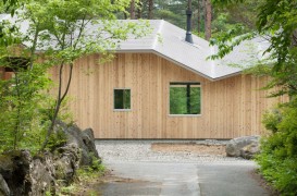Casa pe muntele Fuji adaptata conditiilor de clima