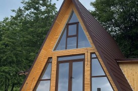 Tâmplărie PVC Gealan de la Sabiterm – Soluția ideală pentru cabanele A-Frame