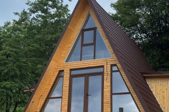 Tâmplărie PVC Gealan de la Sabiterm – Soluția ideală pentru cabanele A-Frame