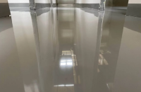 Cum ajută pardoseala poliuretanică la eficiența operațiunilor industriale: soluții durabile pentru mediul de lucru 