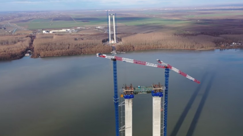 Cele mai noi imagini cu podul suspendat peste Dunăre de la Brăila