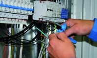 Cleste multifunctional pentru electricieni Descoperiti caracteristicile si avantajele clestelui multifunctional pentru electricieni, de la UNIOR.