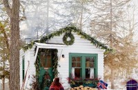 Cum îți decorezi casa de Crăciun? Idei simple pentru un exterior festiv