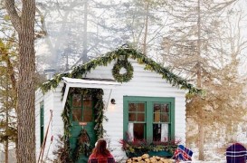 Cum îți decorezi casa de Crăciun? Idei simple pentru un exterior festiv