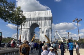 Cel din urmă proiect al artistului Christo: „Împachetarea” Arcului de Triumf 