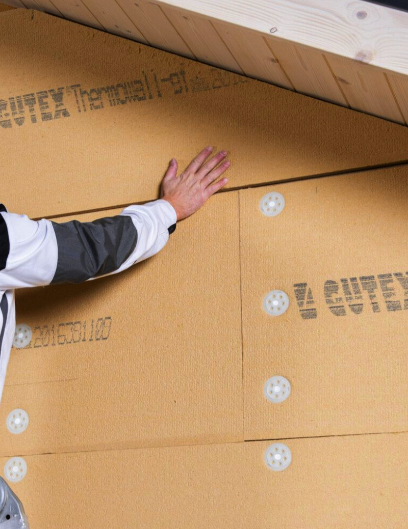 Gutex aduce &icirc;n Rom&acirc;nia plăcile din fibre de lemn care dublează protecția termică față de soluțiile