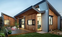 O viață de familie fericită într-o casă eficientă din punct de vedere energetic în Melbourne Northcote