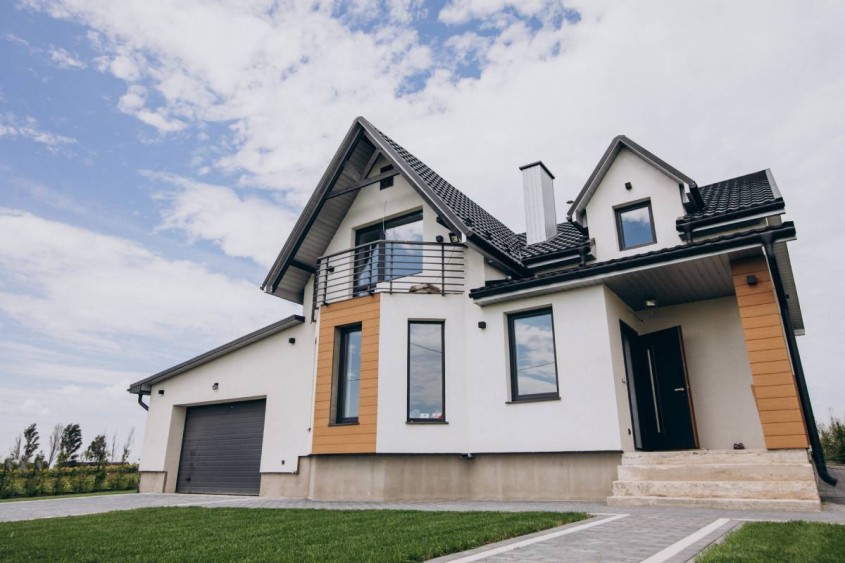 Lucruri de care trebuie să ții cont înainte a-ți construi casa mult dorită