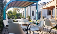 Mobilierul de terasă esențial pentru a te bucura de localul preferat și de primăvară fără compromisuri