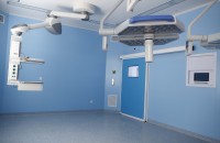 Sisteme automate de acces pentru spații medicale cu funcționalități și design contemporan