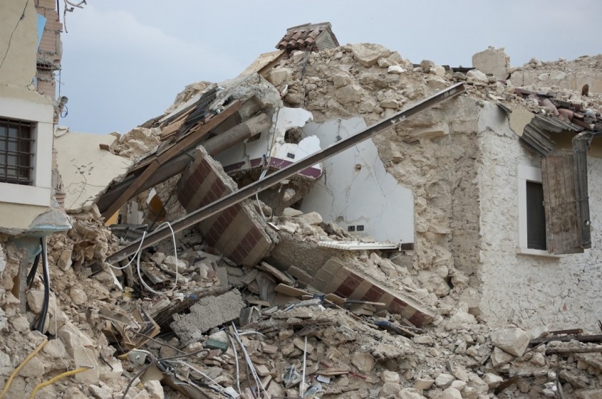 Sute de daune au fost avizate în urma cutremurelor din ultimele 30 de zile