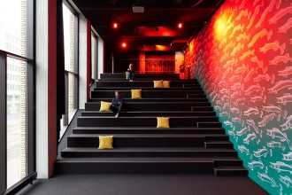 Un hotel studențesc, vesel și colorat