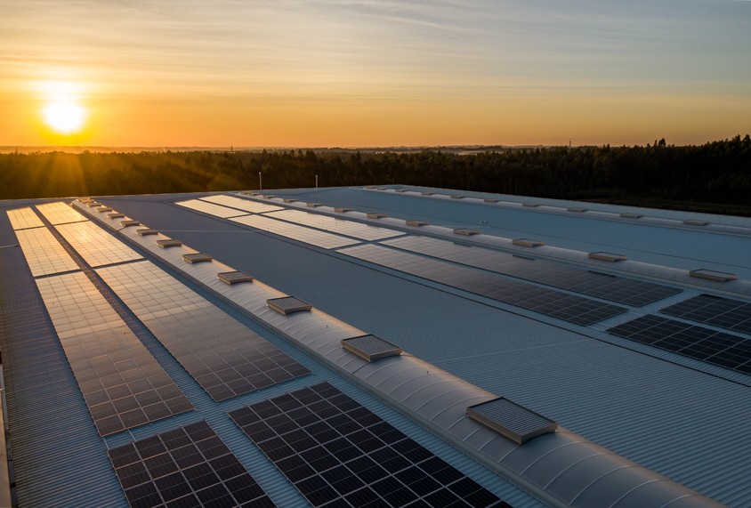 Cum pot diferite industrii să se folosească de un sistem fotovoltaic?