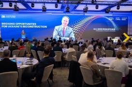 Mesajul transmis la București de lideri internaționali Reconstrucția Ucrainei poate repoziționa Rom&acirc;nia &icirc;n centrul investițiilor regionale