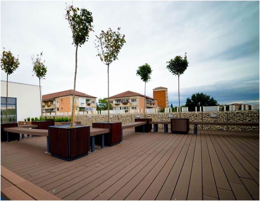 Profile WPC pentru terase, garduri, lambriuri – rezistă la soare? Avantajele lemnului compozit
