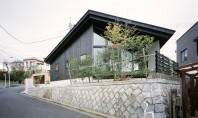 O casă funcțională rezultatul unui teren cu constrângeri Echipa de arhitecti japonezi MDS a propus o