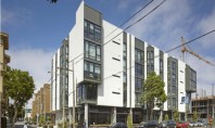 Locuire colectiva proportionata cu scara umana si cladirile invecinate Complexul multi-functional 300 Ivy Street din San