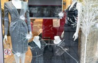 De ce să alegi foliile de securizare și antiefracție? Soluția eficientă pentru protecția geamurilor