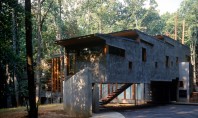 Case din lemn beton sau metal? Arhitectura contemporană este uneori greu de descifrat Ce știm despre