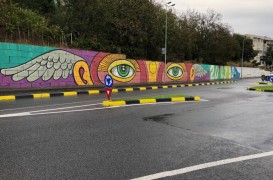  O pictură murală stradală de peste 300 de metri într-un oraş din România