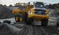 Camioane articulate Volvo pentru conditii severe de teren accidentat Prevazute cu o capacitate utila de 25
