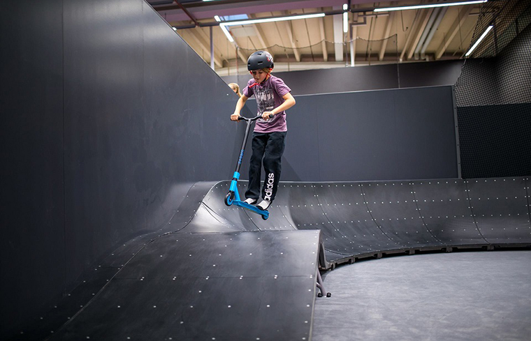 Echipa Lappset Creative creeaza un nou spatiu indoor pentru joaca si sport in parcul "Tykkimaki Actionpark"