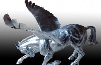 Pegasul din oțel și zinc