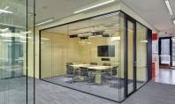 Compartimentările cu sticlă și avantajele utilizării acestora în spațiile comerciale și de birouri Compartimentările și pereții