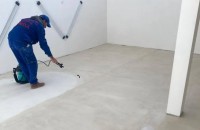 Cum să protejezi pardoseala din beton din spațiile de depozitare și garaje