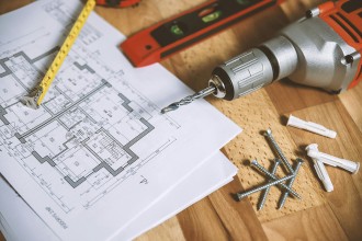 Renovarea unei case vechi – între confort și istorie 