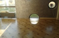 Parchet masiv cu model