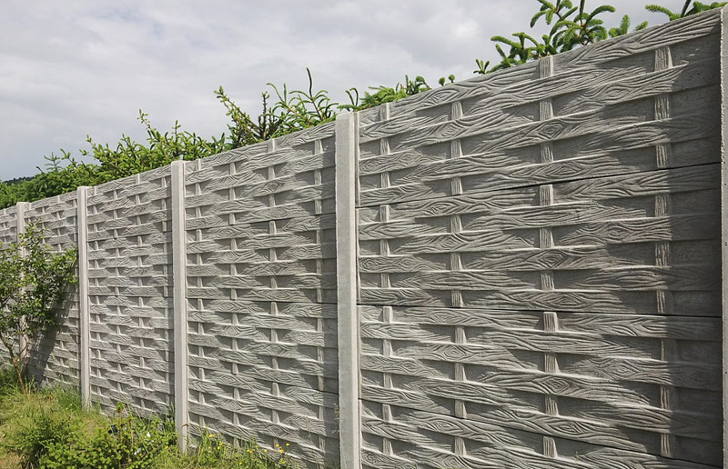 Gardul decorativ din beton - o solutie ingenioasa de imprejmuire
