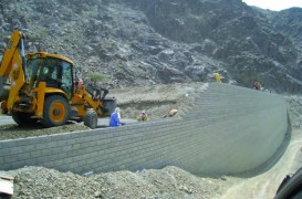 Soluții TensarTech&reg; pentru structuri de sprijin și fundații stabile