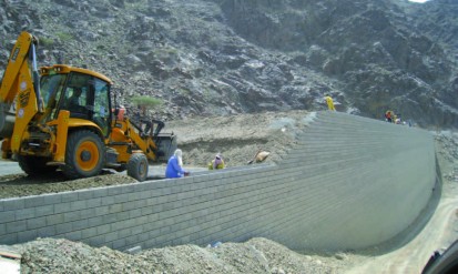 Soluții TensarTech&reg; pentru structuri de sprijin și fundații stabile