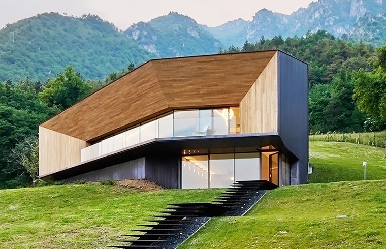 O vila alpina este incalzita si racita cu ajutorul energiei pamantului
