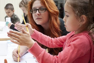 De-a Arhitectura invită arhitecții, urbaniștii, peisagiștii, designerii, studenții arhitecți să se înscrie ca voluntari în școli