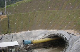 Plasele din oțeluri de &icirc;naltă rezistență protejează portalurile tunelurilor și tăieturile