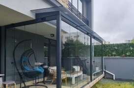 &Icirc;nchideri terase sticlă glisantă tip armonică &ndash; flexibilitate și transparență cu sistemul BKST