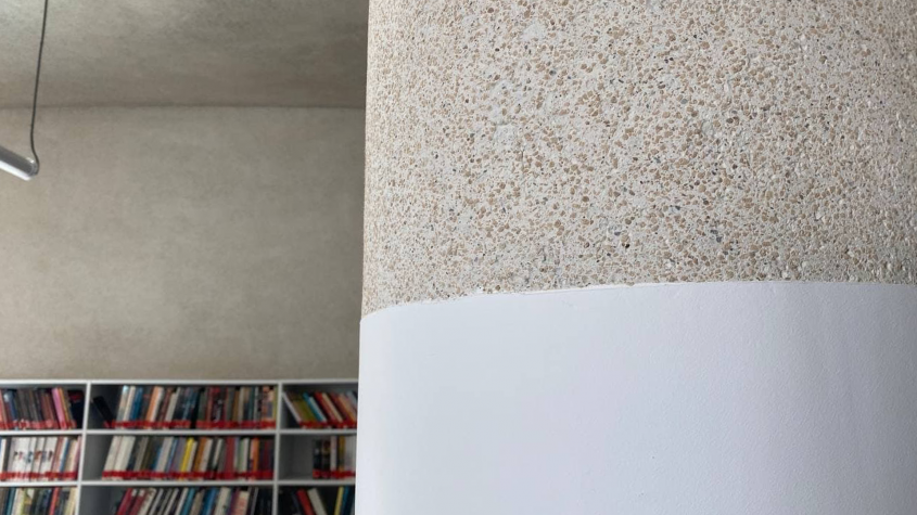 De ce să alegi tencuiala din var și plută ?