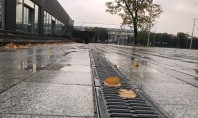 Ce soluții există pentru drenajul apei pluviale? Rigole pentru drenaj Rigolele pentru ape pluviale sunt soluția