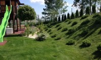 Cum să transformi curtea unei vile într-o oază de relaxare și eleganță De la foișoare elegante