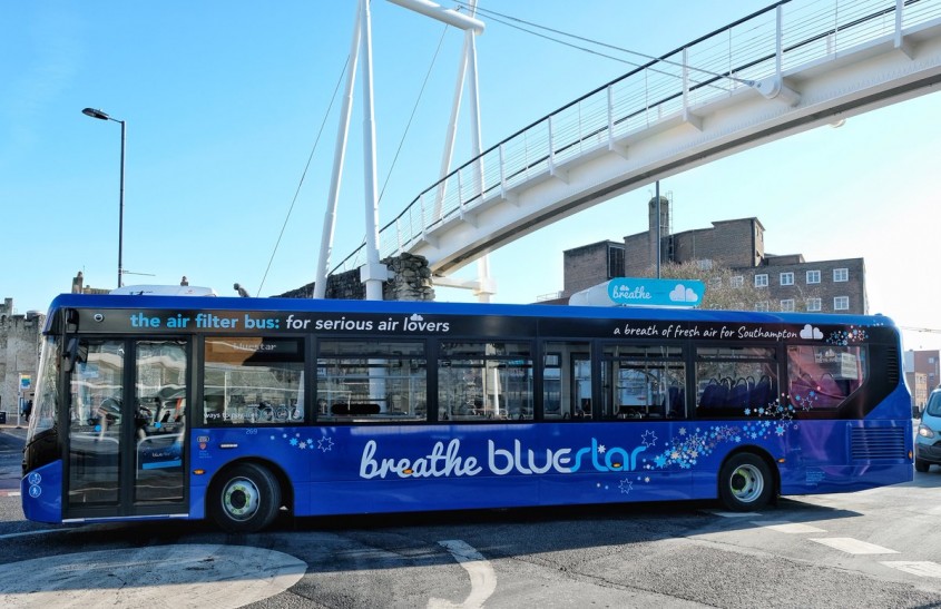 Autobuzele care purifică aerul în timp ce se plimbă pe străzile orașelor