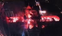 A ars "Padurea" Parisului Focul a mistuit monumentala flesa a edificiului si acoperisul vechi de secole