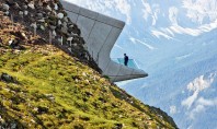 Muzeul Messner proiectat de Zaha Hadid strapunge versantii muntelui Muzeul Messner realizat de echipa condusa de