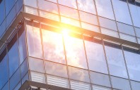 Cum te ajută foliile solare să reduci factura de energie cu până la 30%