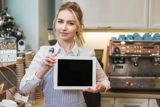 Soluții de digital signage pentru antreprenoriat