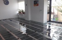 Sistem de încălzire în pardoseală cu folie carbonică încălzitoare