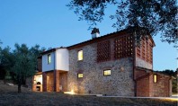 Casa de la tara, din Toscana, renovata cu blocuri de caramida