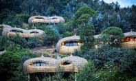 Ecoturism de înaltă clasă cu vile amplasate în copaci Complexul Bisate Lodge din Rwanda este un