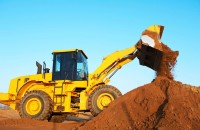 Factori esențiali în alegerea utilajelor de construcții: ce trebuie să știi înainte de a cumpăra?